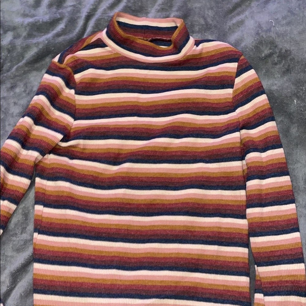 stripped long sleeve turtleneck shirt
